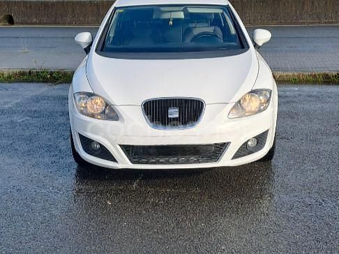 Blanco Usado 2012 Seat Leon Reference Berlina | 7800 € (Precio justo) - Imagen 1/4