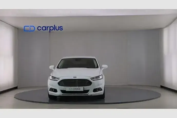 Usado Ford Mondeo Titanium 160 CV (117 kW) 2017 Blanco Berlina