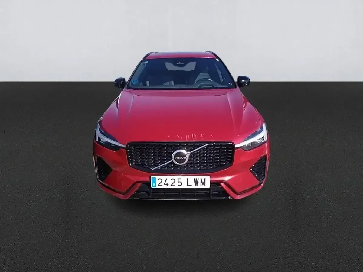 Usado Volvo XC60 R-Design 351 CV (258 kW) 2022 Rojo SUV