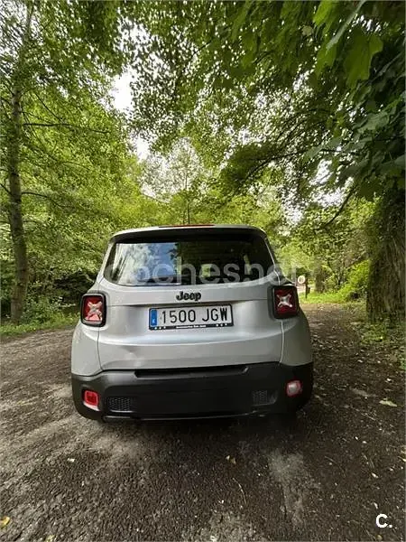 Usado Jeep Renegade Limited 140 CV (102 kW) 2015 Gris / plata SUV