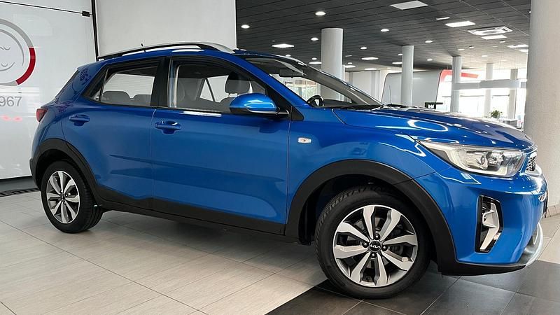 Usado Kia Rio 100 CV (73 kW) 2022 Azul