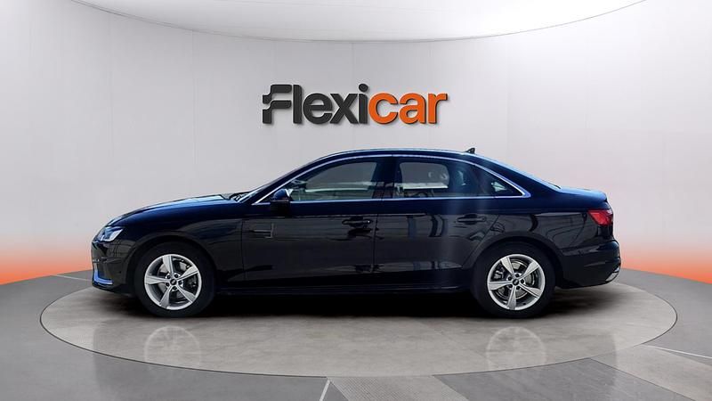 Usado Audi A4 Advanced Plus 136 CV (100 kW) 2021 Negro Berlina