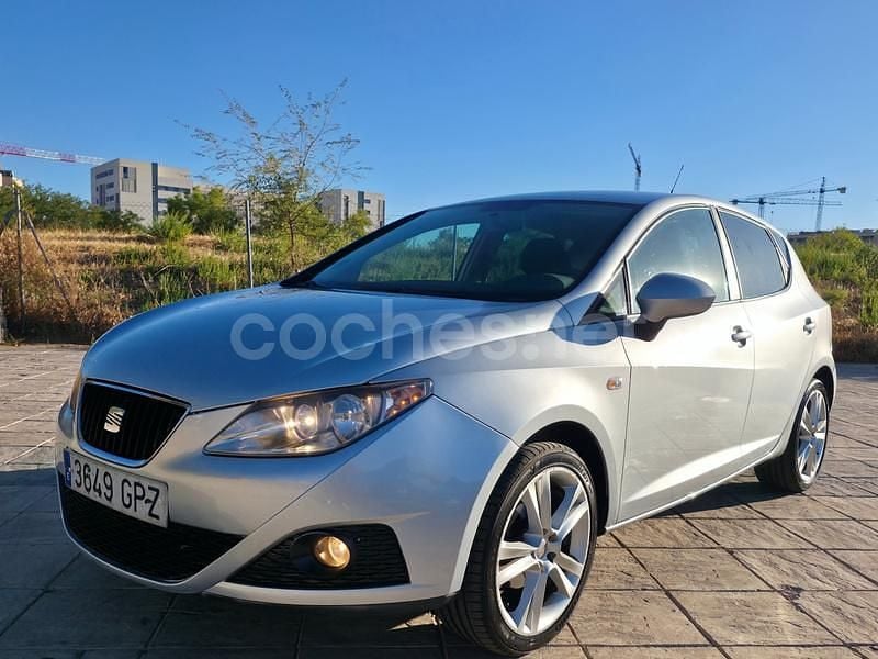 Gris / plata Usado 2010 Seat Ibiza Sport Berlina | 3990 € (Buen precio) - Imagen 1/4