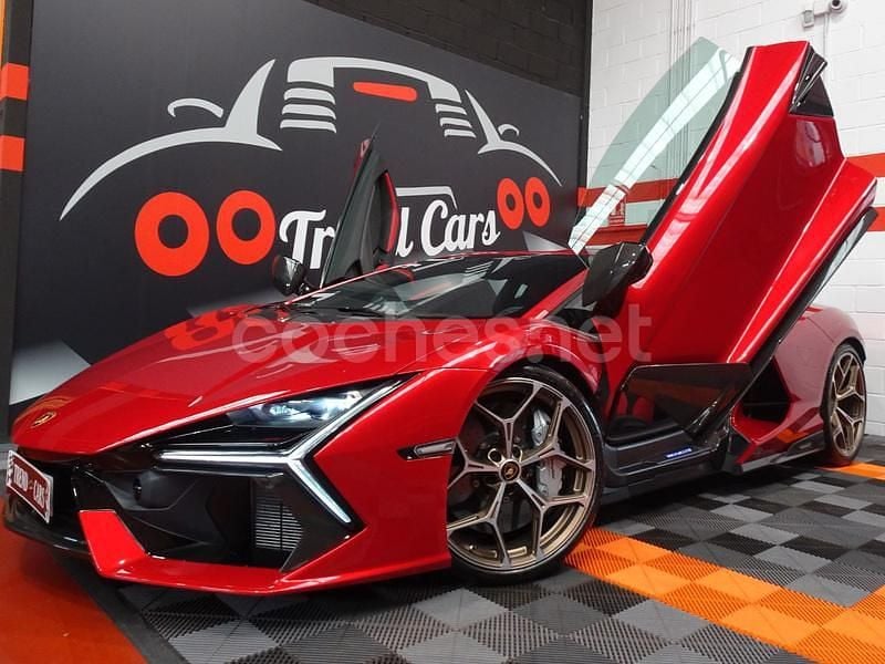 Rojo Nuevo 2025 Lamborghini Revuelto Coupe | 1.100.000 € - Imagen 1/4