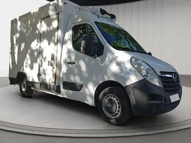 Usado Opel Movano 131 HP (96 kW) 2018 Branco Van