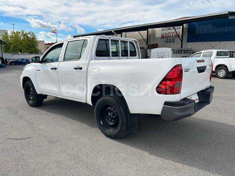 Usado Toyota HiLux 150 CV (110 kW) 2022 Blanco Pickup/Camioneta