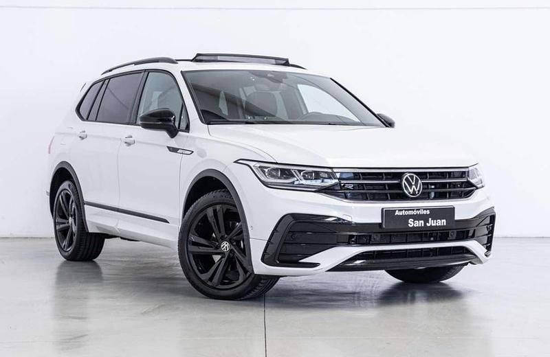 Blanco Usado 2023 VW Tiguan Allspace R-line SUV | 40.990 € (Un poco caro) - Imagen 1/4