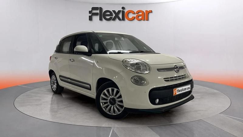Usado Fiat 500L Trekking 85 CV (62 kW) 2015 Blanco Monovolumen