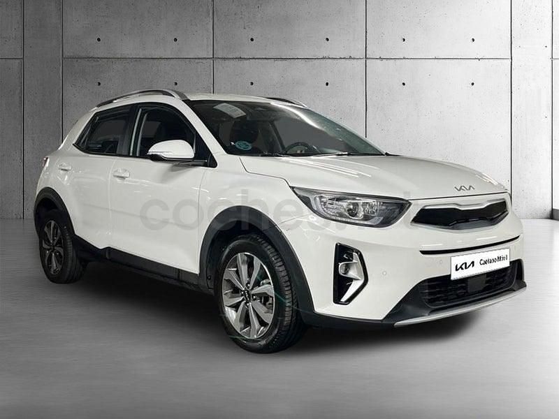 Usado Kia Stonic Plus 84 CV (61 kW) 2022 Blanco SUV
