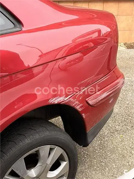 Usado Citroën C5 Exclusive 138 CV (101 kW) 2003 Rojo Berlina