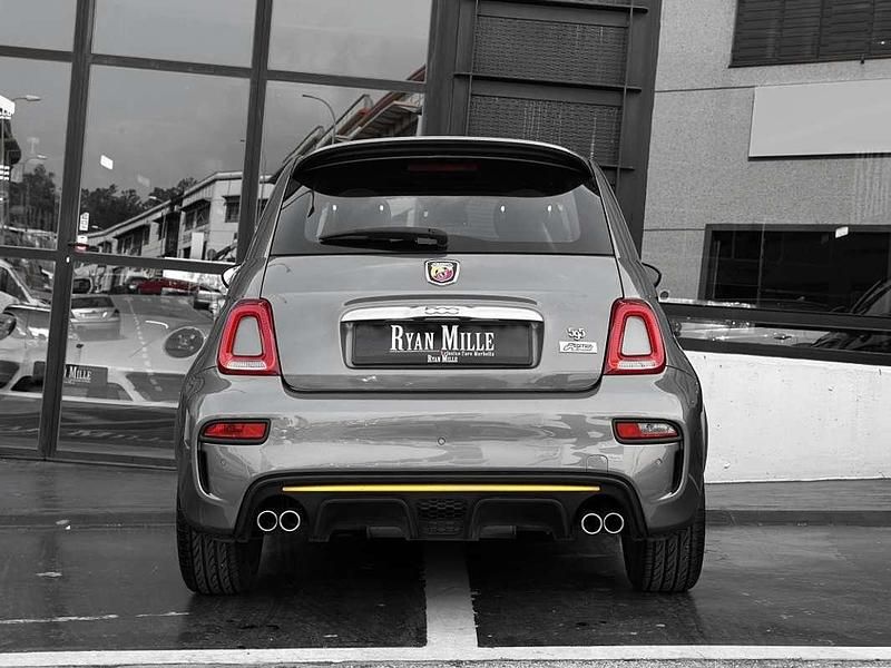 Usado Abarth 595 Pista 165 CV (121 kW) 2020 Gris Utilitario