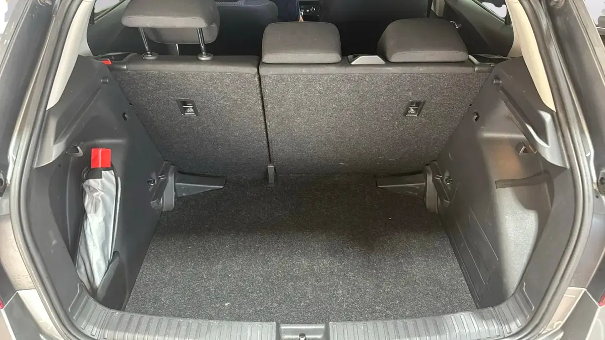 Usado Skoda Fabia Ambition 150 CV (110 kW) 2022 Gris Utilitario