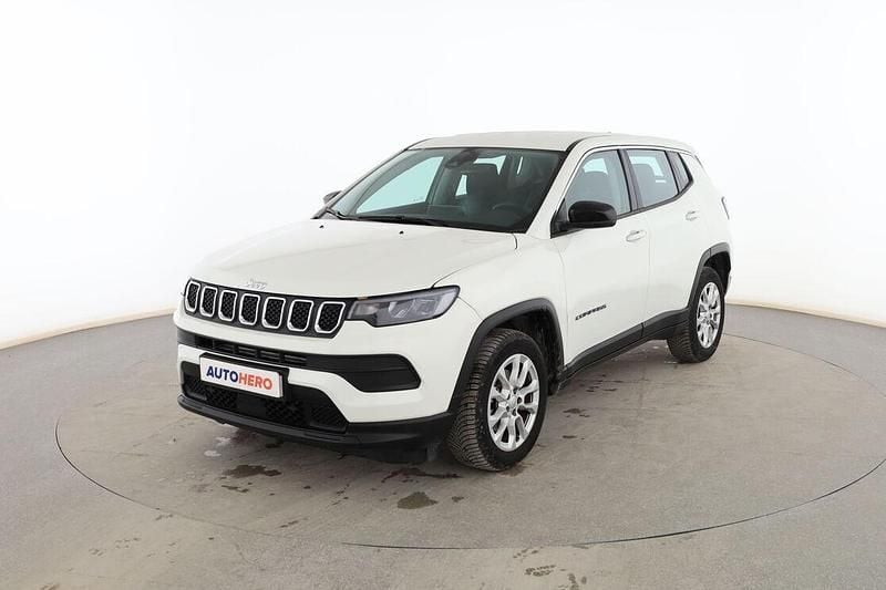 Usado Jeep Compass Night Eagle 131 CV (96 kW) 2023 Blanco SUV