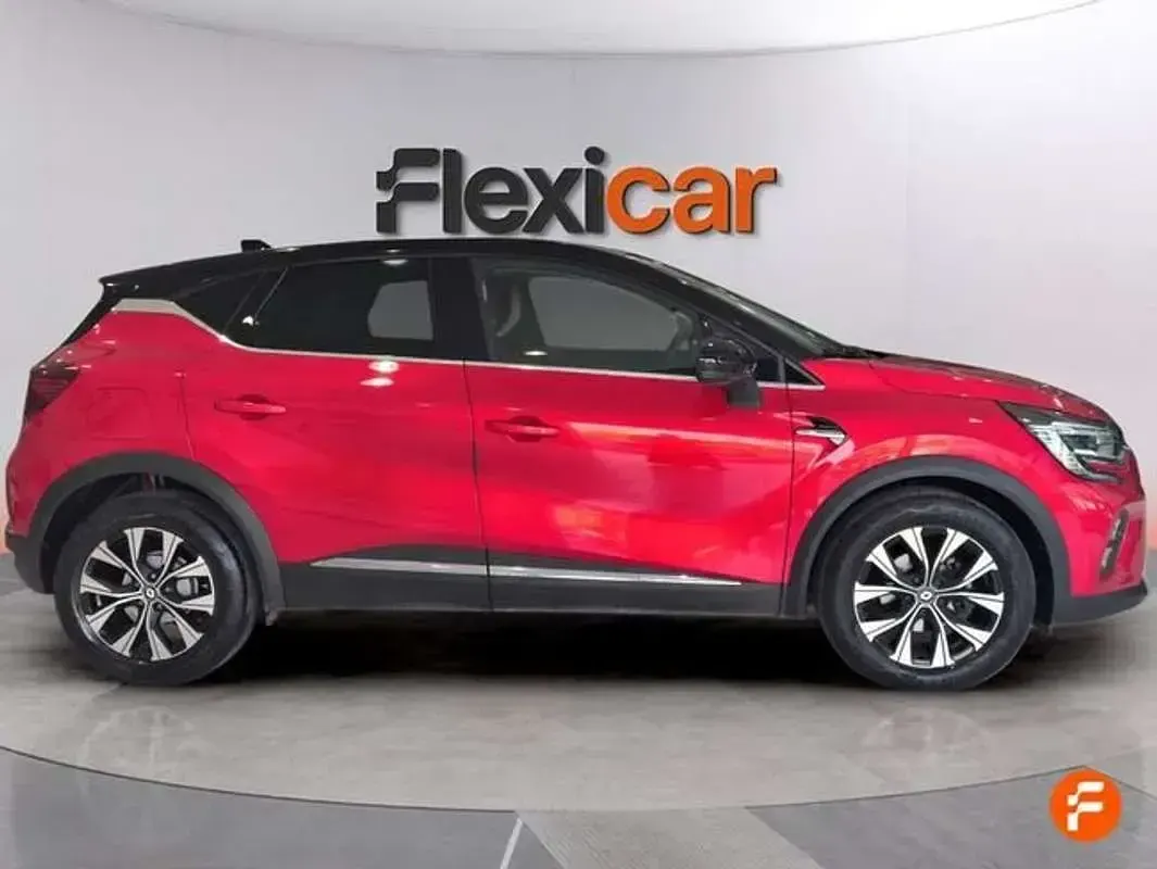 Usado Renault Captur Engineered 145 CV (106 kW) 2023 Rojo SUV