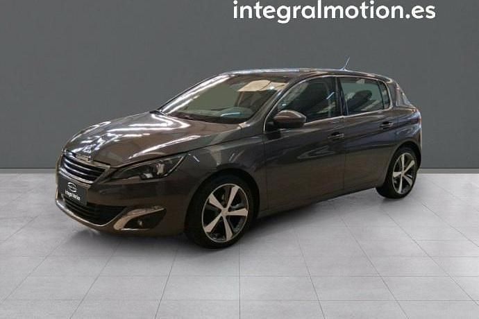 Usado Peugeot 308 Allure 130 CV (95 kW) 2015