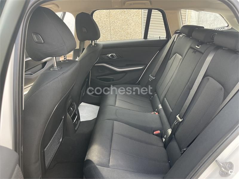 Usado BMW 330e 292 CV (214 kW) 2021 Blanco Familiar