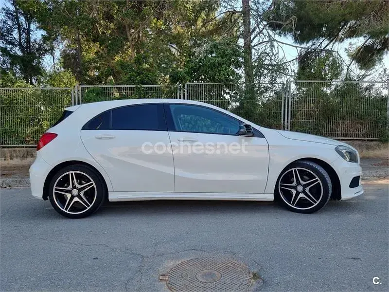 Usado Mercedes A180 AMG 122 CV (89 kW) 2013 Blanco Utilitario