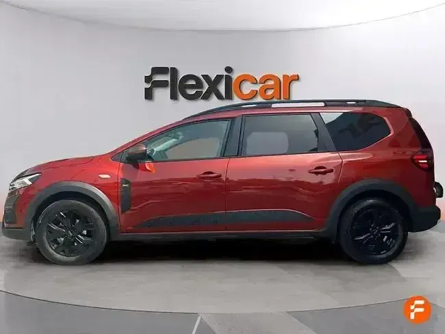 Usado Dacia Jogger Expression 110 CV (80 kW) 2023 Rojo Monovolumen