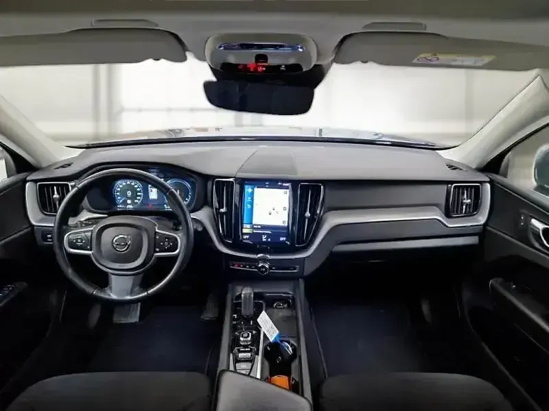 Usado Volvo XC60 Inscription 350 CV (257 kW) 2021 Gris SUV