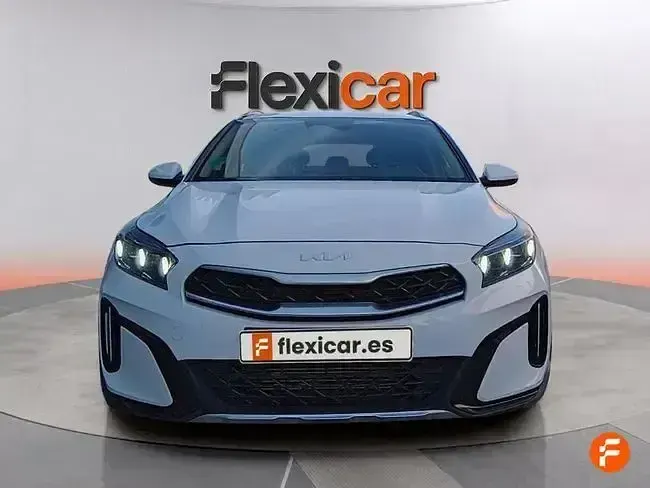Usado Kia XCeed 100 CV (73 kW) 2024 Blanco SUV