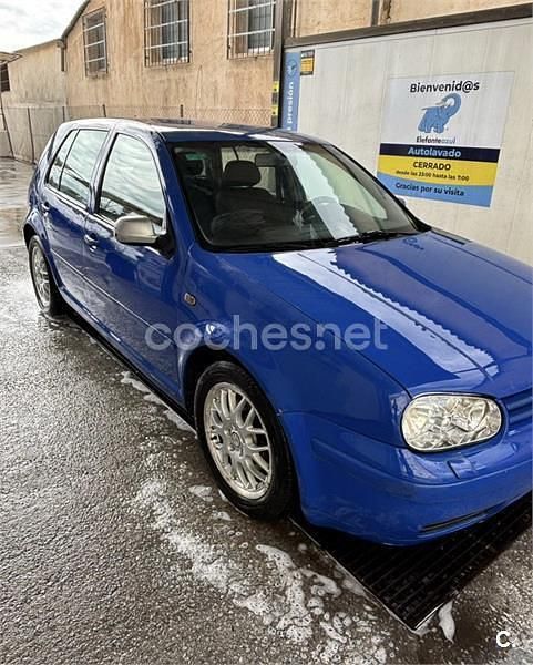 Usado VW Golf IV Conceptline 90 CV (66 kW) 2002 Azul Berlina