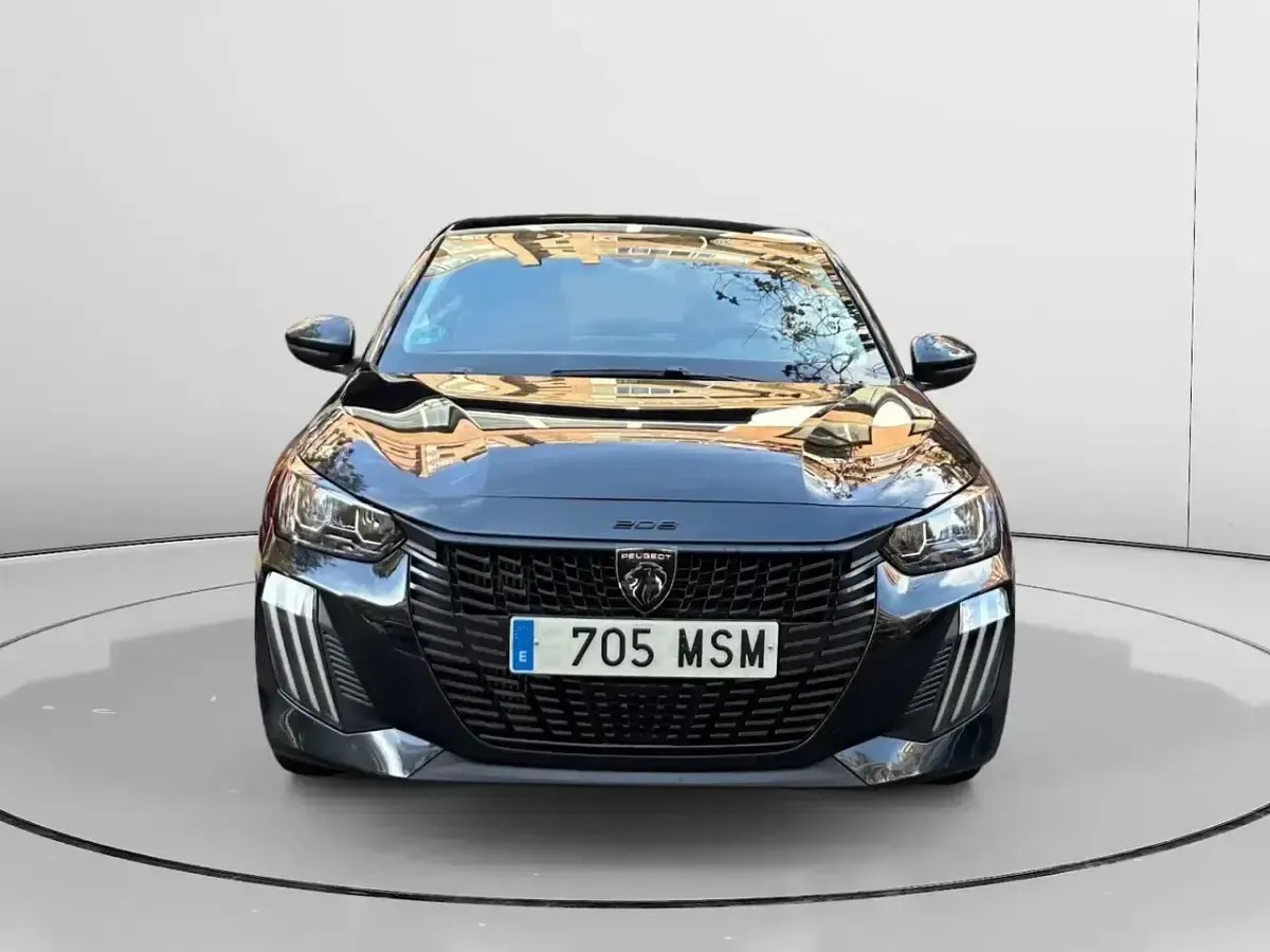 Usado Peugeot 208 Active 101 CV (74 kW) 2024 Negro Utilitario