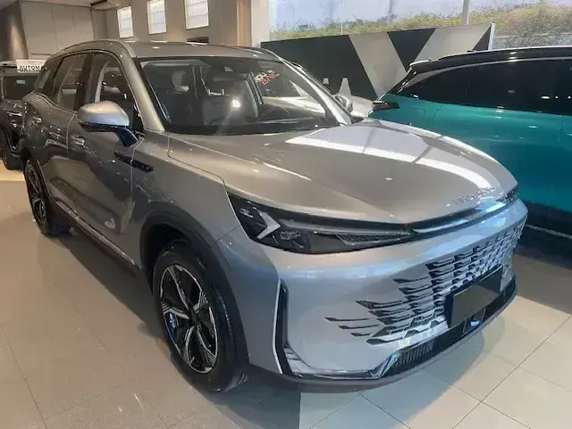 Nuevo Baic X75 177 CV (130 kW) 2026 Gris SUV