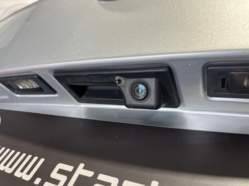 Usado VW Touran Advance 115 CV (84 kW) 2016 Gris Monovolumen