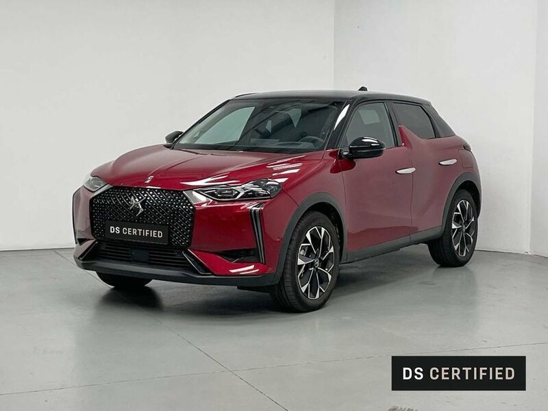 Rojo Usado 2023 DS Automobiles DS3 Crossback E-Tense Opera SUV | 38.900 € - Imagen 1/4
