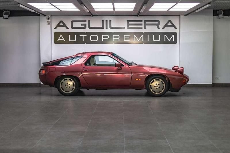 Usado Porsche 928 329 CV (241 kW) 1987 Azul Coupe