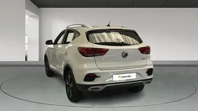 Usado MG ZS Comfort 106 CV (77 kW) 2023 Blanco SUV