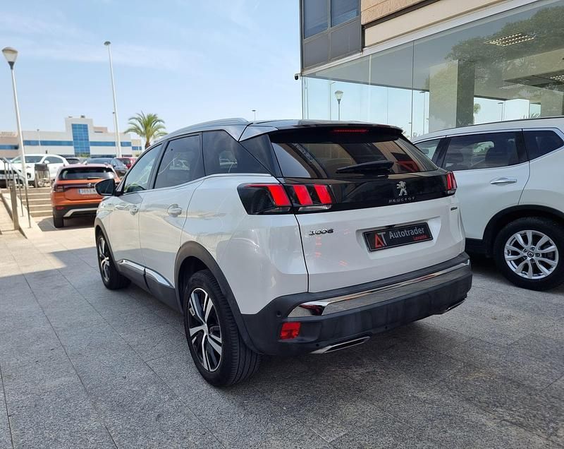 Usado Peugeot 3008 GT-line 165 CV (121 kW) 2018 Blanco SUV