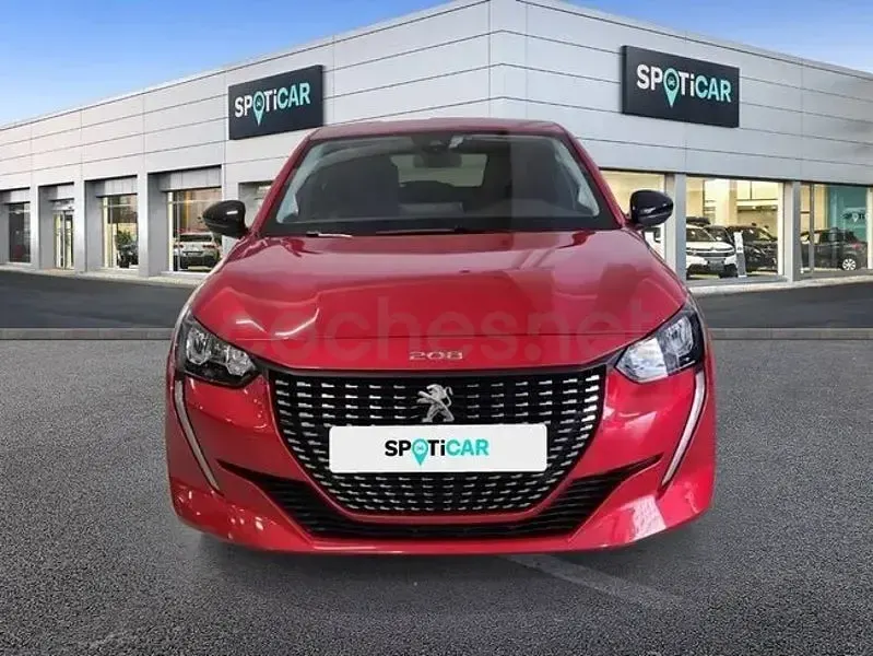 Usado Peugeot 208 Active 100 CV (73 kW) 2022 Rojo Utilitario