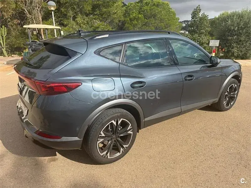 Usado Cupra Formentor 150 CV (110 kW) 2024 Gris / plata SUV