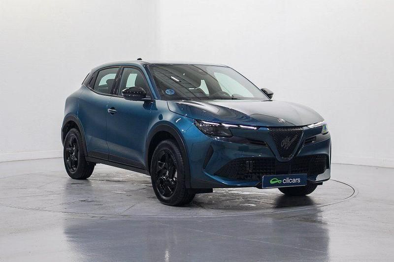 Usado Alfa Romeo Junior 136 CV (100 kW) 2025 Azul SUV