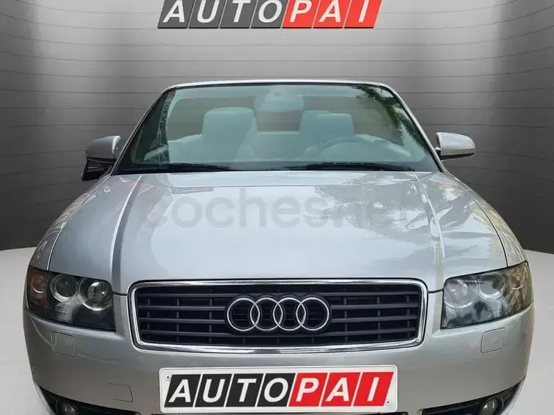 Usado Audi A4 Cabriolet 220 CV (161 kW) 2005 Gris / plata Descapotable