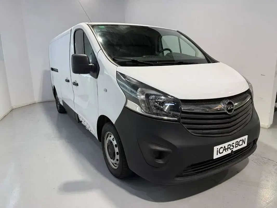 Usado Opel Vivaro Expression 90 CV (66 kW) 2015 Blanco Monovolumen