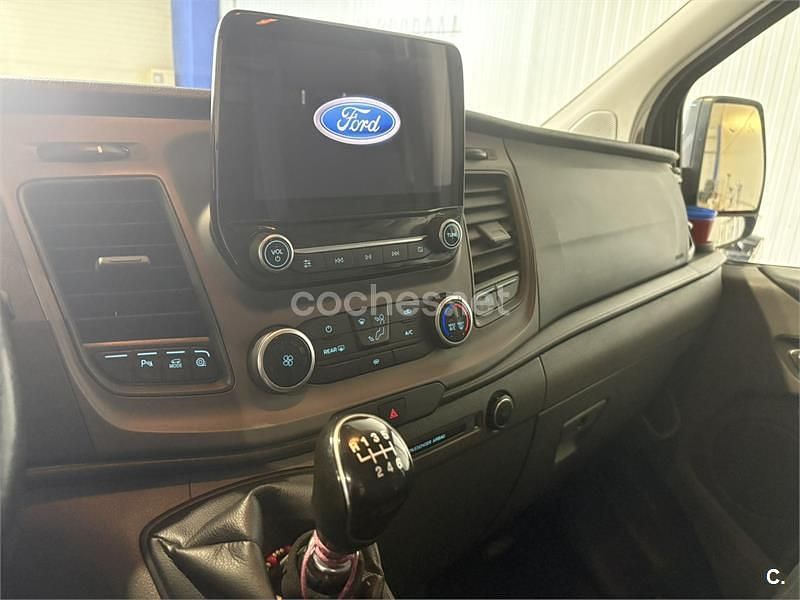 Usado Ford Transit Custom Nugget 130 CV (95 kW) 2021 Gris / plata Monovolumen