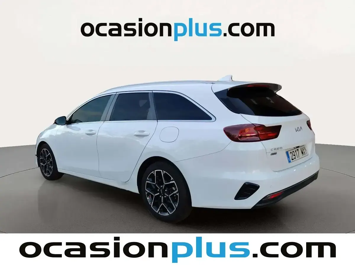 Usado Kia Ceed Style 100 CV (73 kW) 2025 Blanco Utilitario