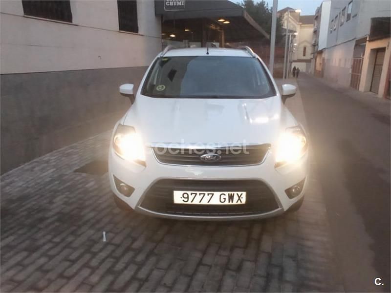Usado Ford Kuga Trend 140 CV (102 kW) 2009 Blanco SUV