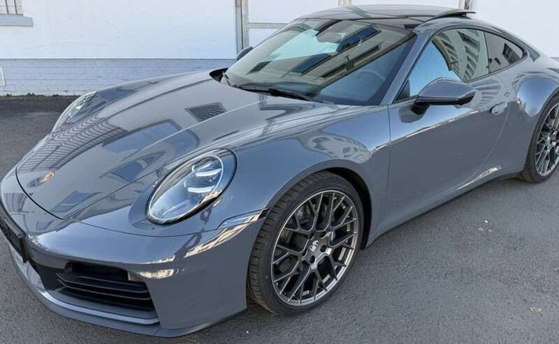 Gris Usado 2024 Porsche 911 Carrera Coupe | 174.900 € - Imagen 1/4