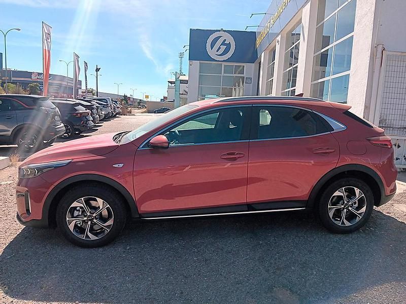 Nuevo Kia XCeed 115 CV (84 kW) 2025 Rojo SUV