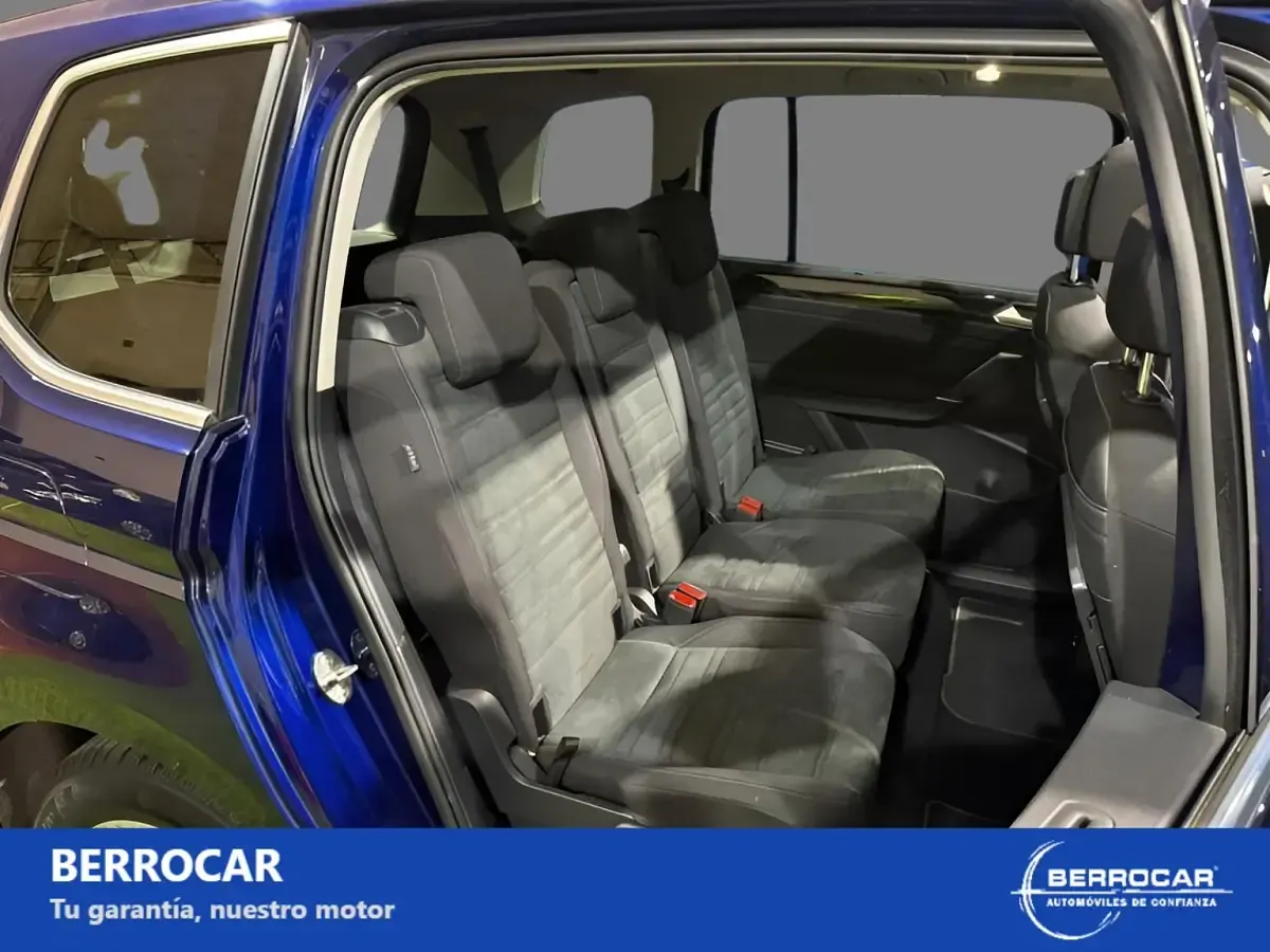 Usado VW Touran Sportline 150 CV (110 kW) 2020 Azul Monovolumen