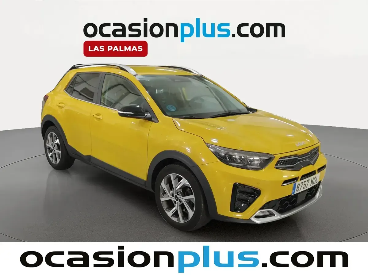 Usado Kia Stonic 100 CV (73 kW) 2023 Amarillo SUV