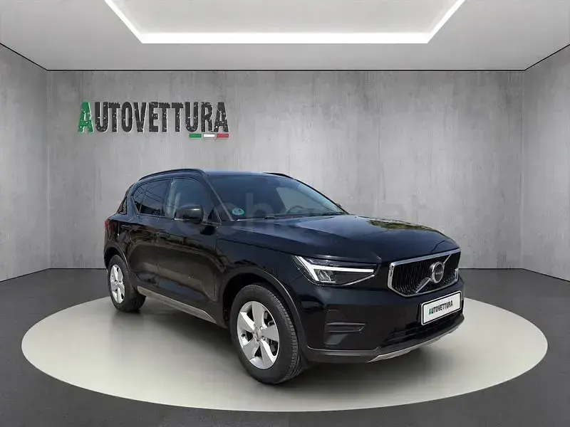 Usado Volvo XC40 129 CV (94 kW) 2023 Negro SUV