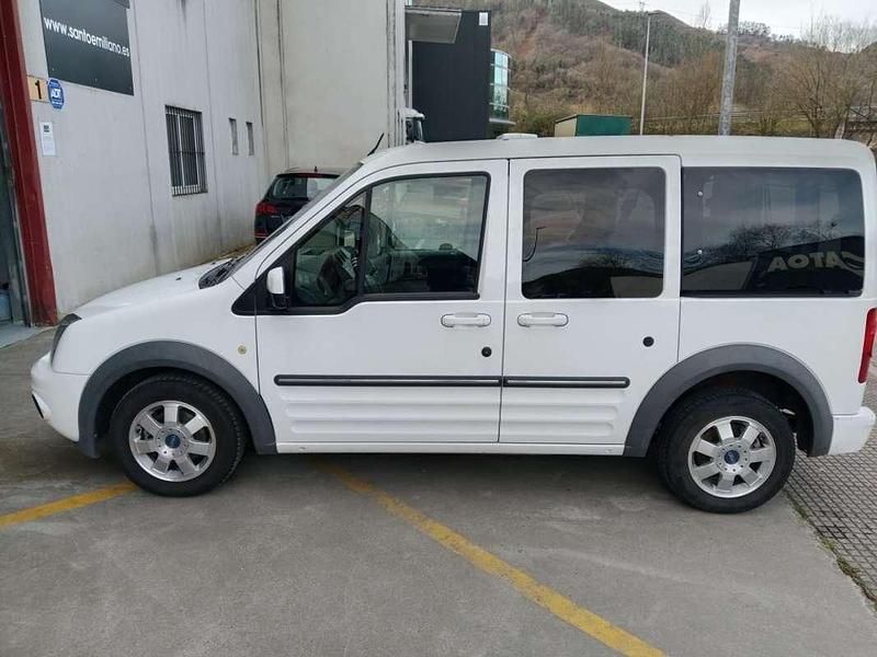 Usado Ford Tourneo Connect 110 CV (80 kW) 2013 Blanco Monovolumen