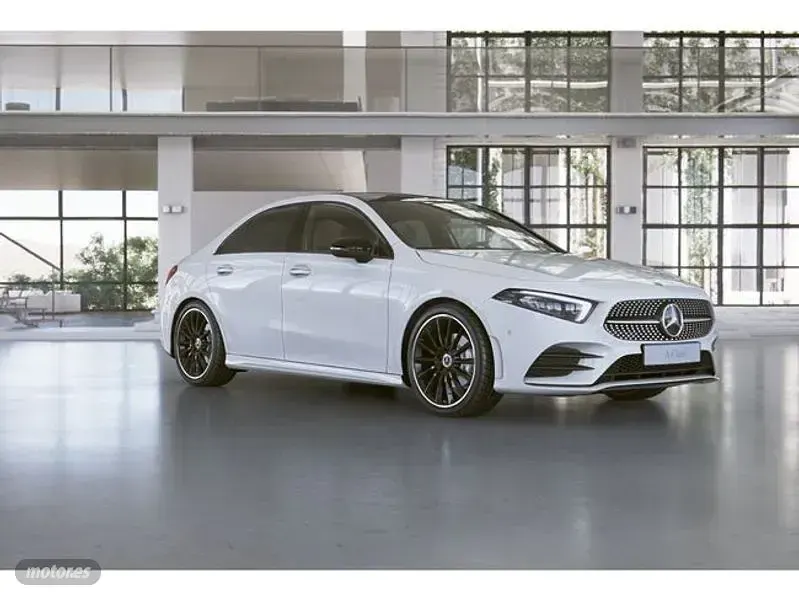 Usado Mercedes A200 163 CV (119 kW) 2019 Blanco Berlina