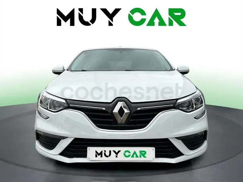 Usado Renault Mégane IV Life 100 CV (73 kW) 2018 Blanco Berlina