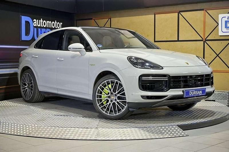 Usado Porsche Cayenne Turbo S 689 CV (506 kW) 2022 Gris SUV
