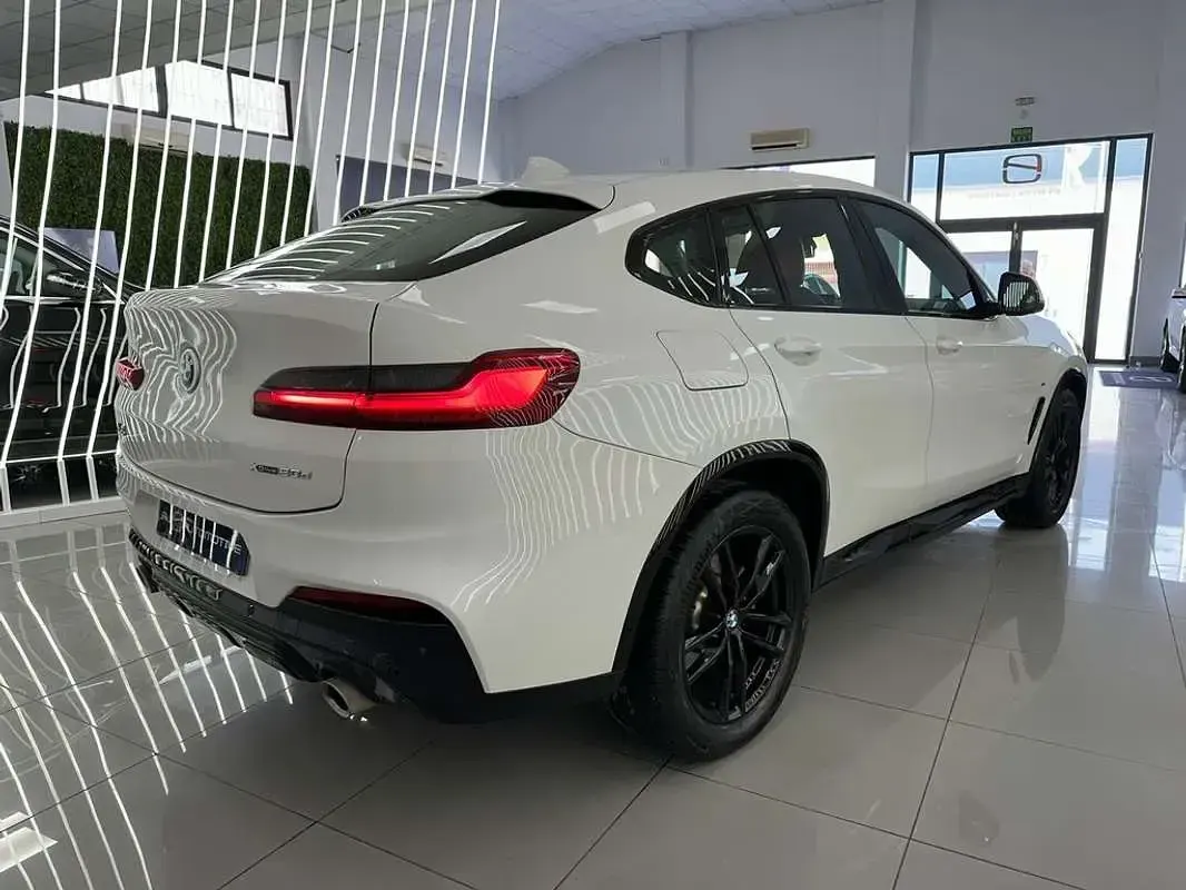 Usado BMW X4 Comfort Edition 190 CV (139 kW) 2020 Blanco SUV
